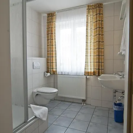 Stocker بيت ضيافة Landsham
